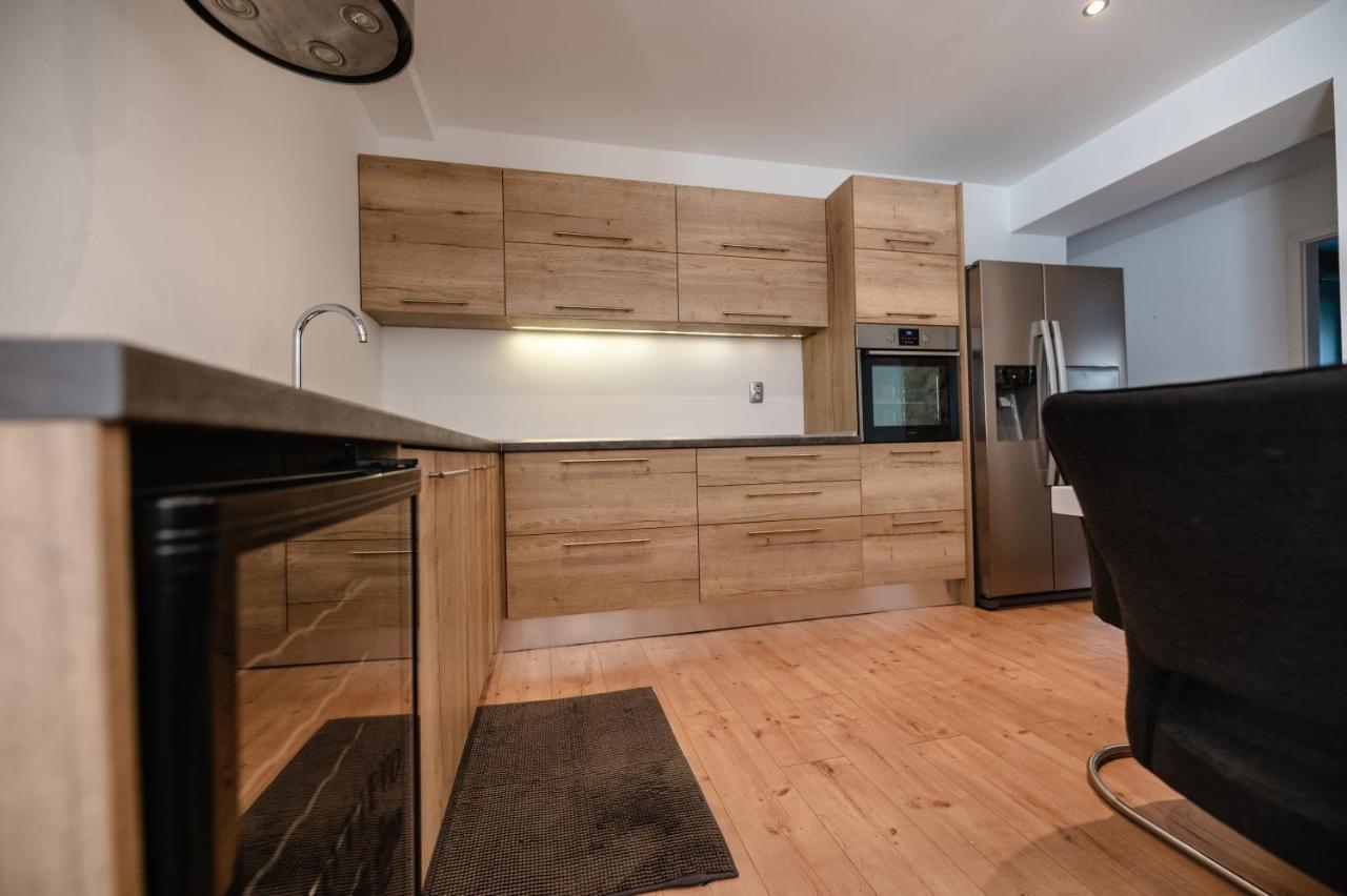 Apartments M Kožino エクステリア 写真