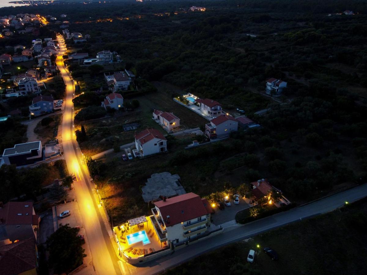 Apartments M Kožino エクステリア 写真