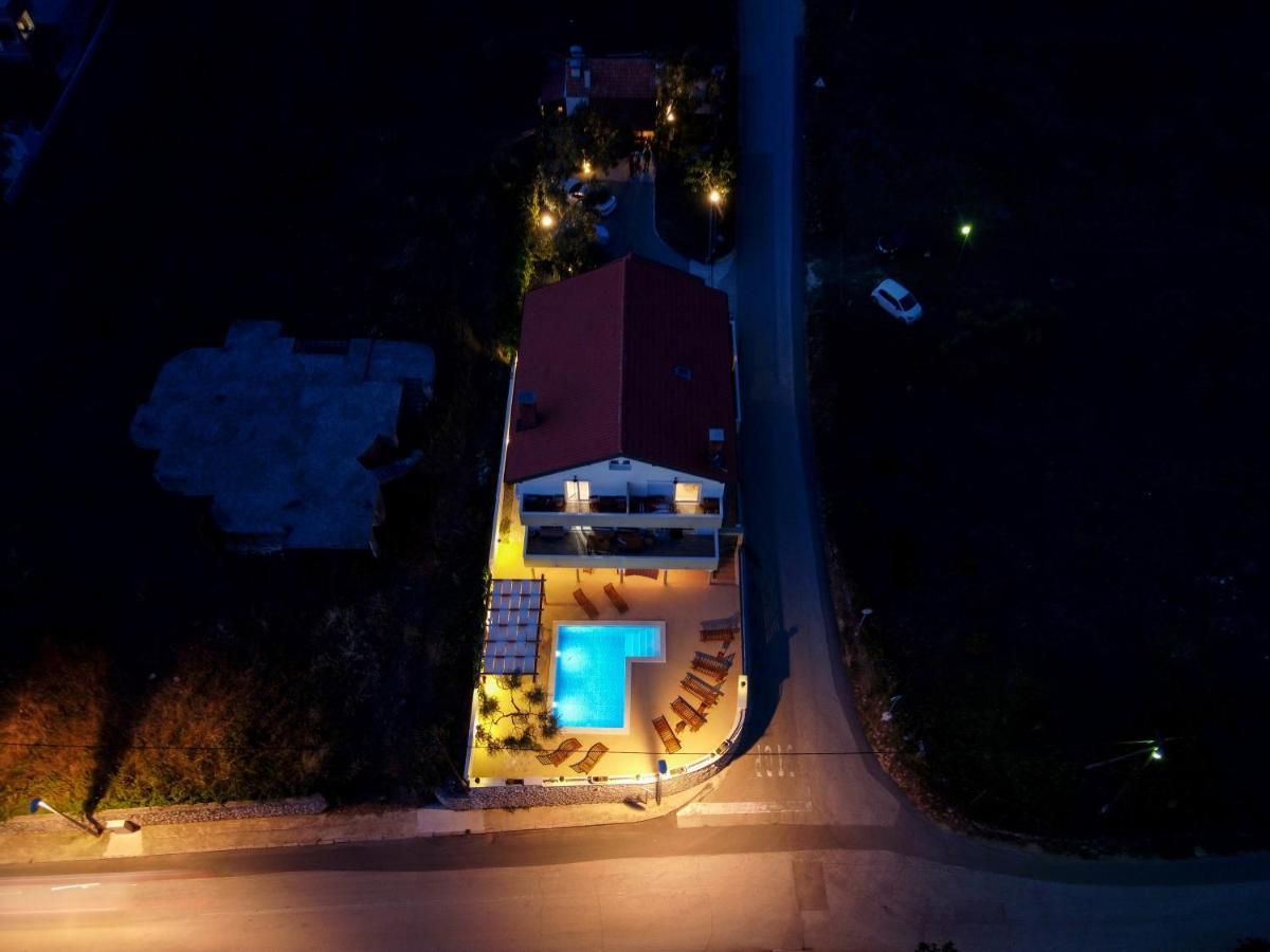 Apartments M Kožino エクステリア 写真