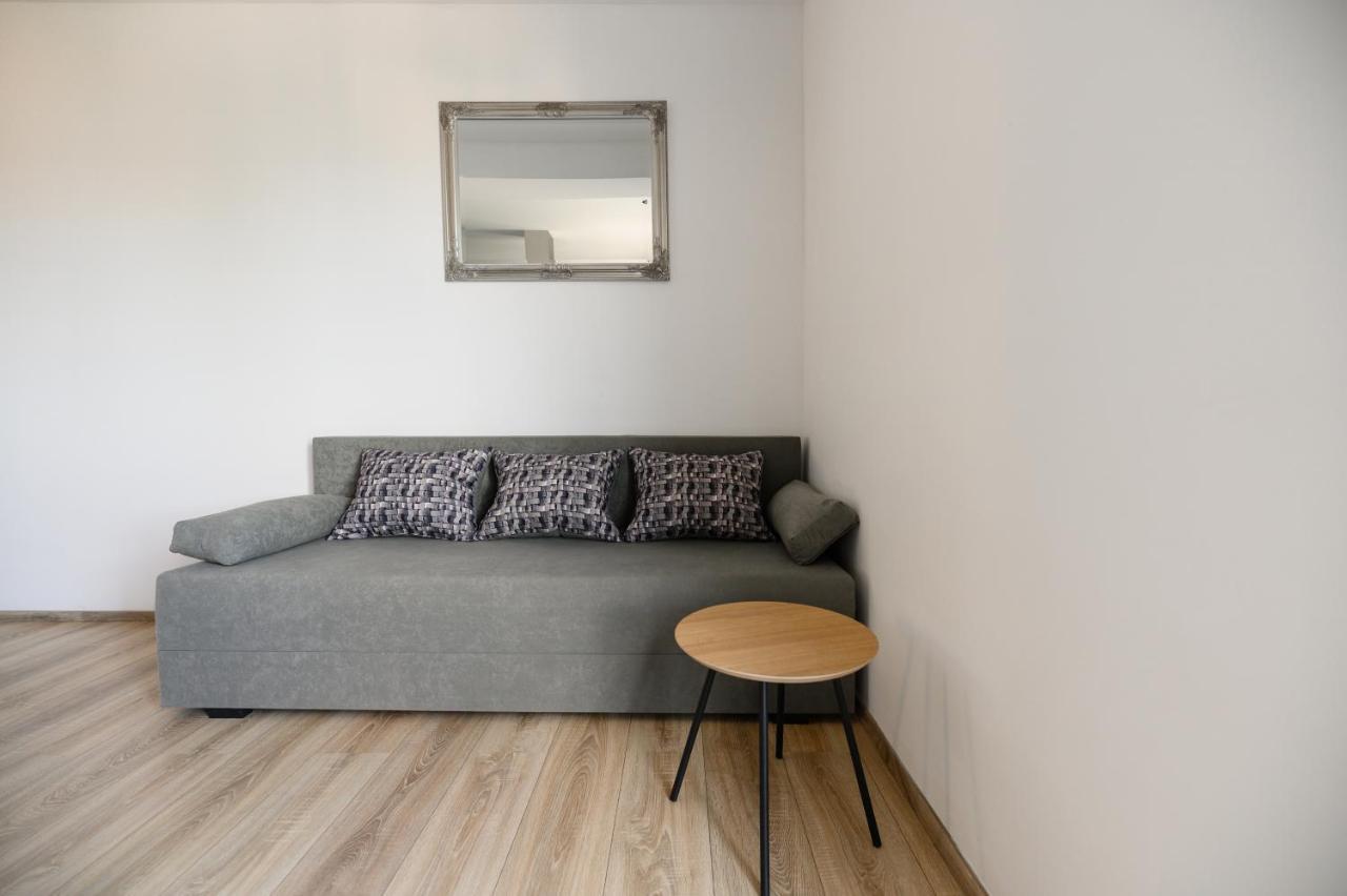 Apartments M Kožino エクステリア 写真