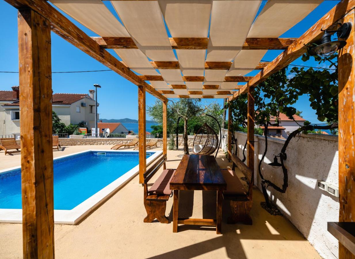 Apartments M Kožino エクステリア 写真