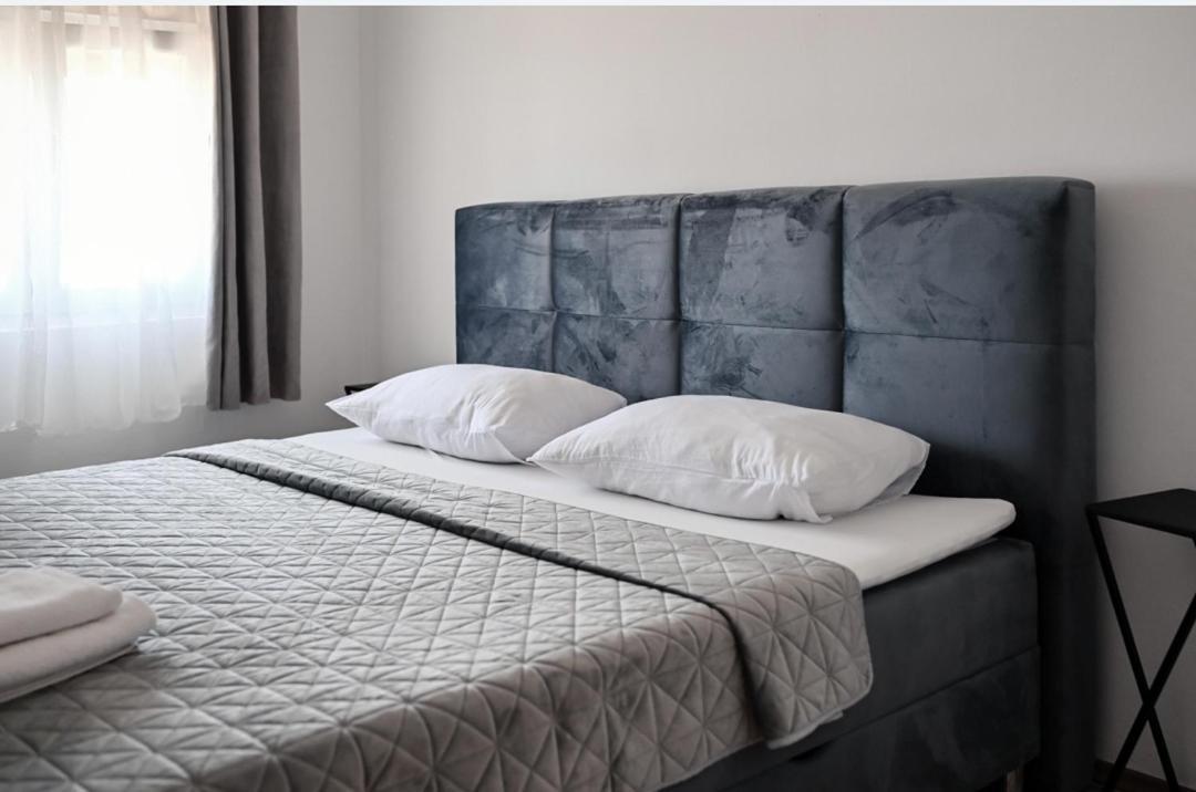 Apartments M Kožino エクステリア 写真