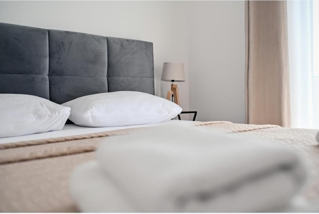 Apartments M Kožino エクステリア 写真