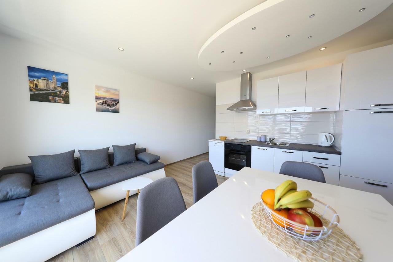 Apartments M Kožino エクステリア 写真