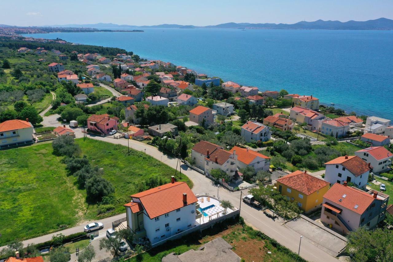 Apartments M Kožino エクステリア 写真